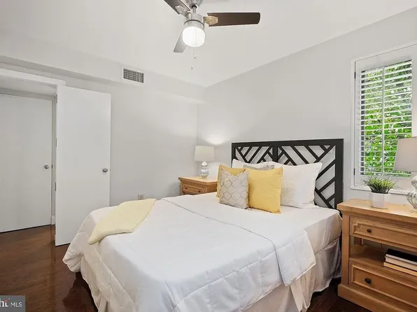 3835 Davis Pl NW APT 1, Washington, DC 20007