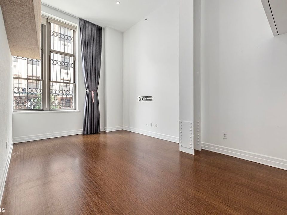 1st image of 110 Livingston St APT 2I