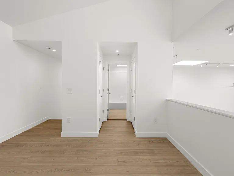 637 Natoma St #6 — Photo 20