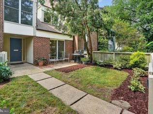 11559 Links Dr, Reston, VA 20190