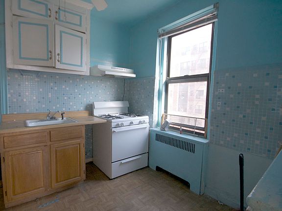 4th image of 1 W 126th St APT 3F