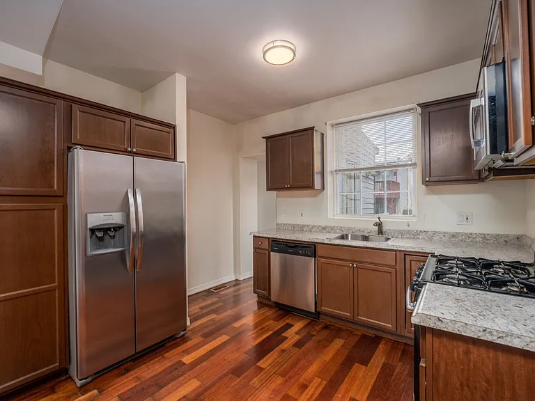 3218 E Lombard St — Photo 7
