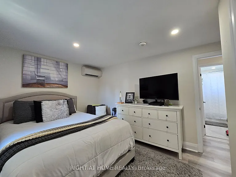 18 Ewing St #2 — Photo 18