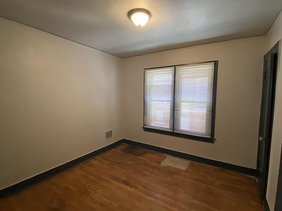 3rd image of 2654 Sturtevant Ave #Street2656