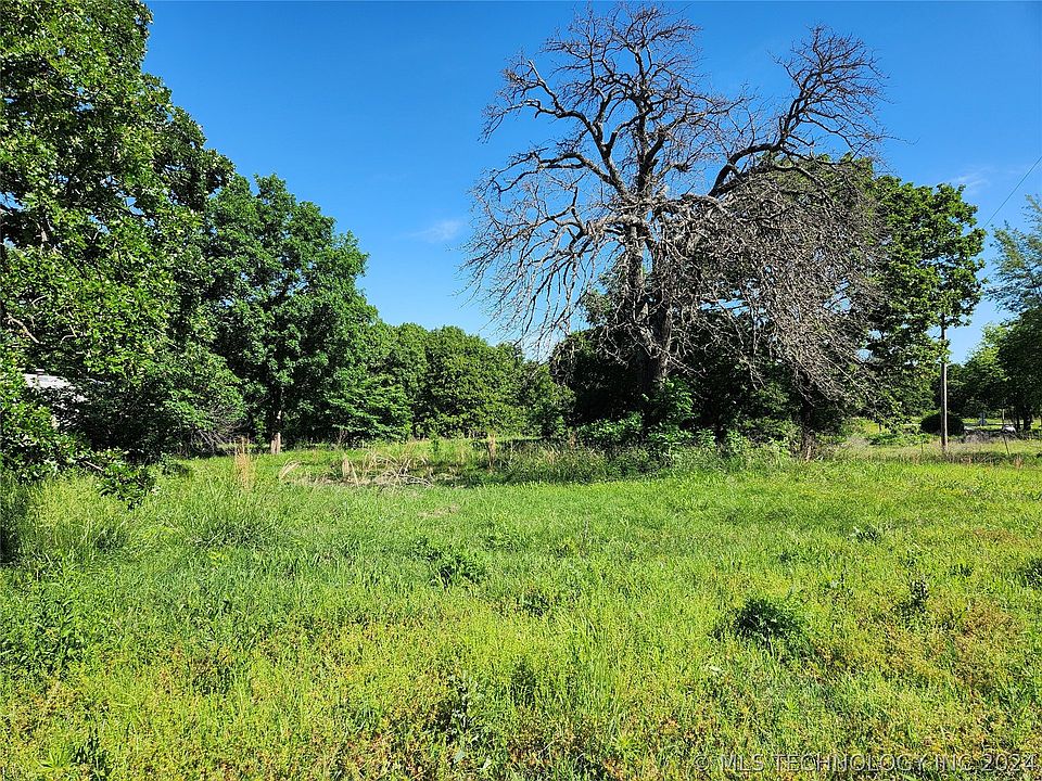 2nd image of 5090 S 4235th Rd
