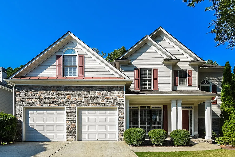 4 bed, 3.0 bath, 2073 sqft, $3,310 — Photo 1