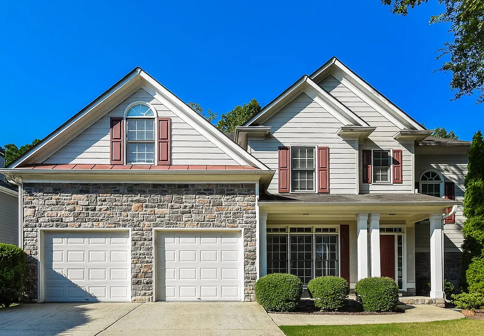 3075 Woodbridge Ln