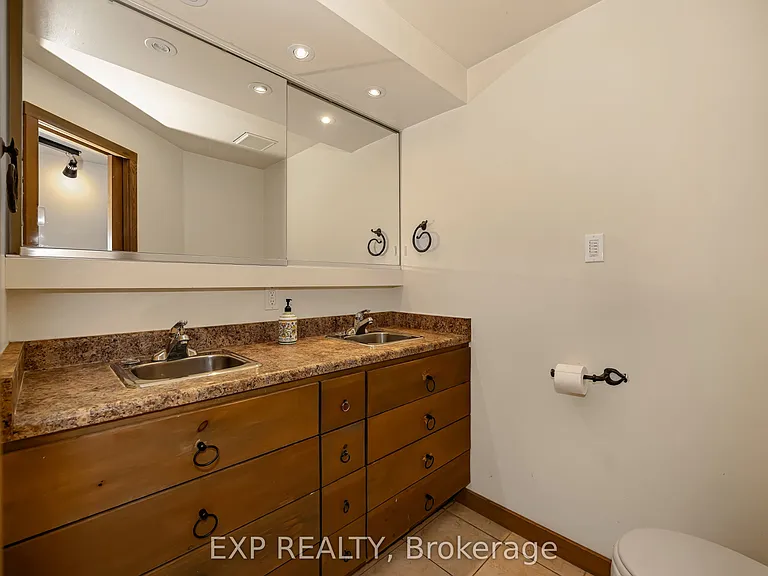 21 Southview Cres — Photo 20