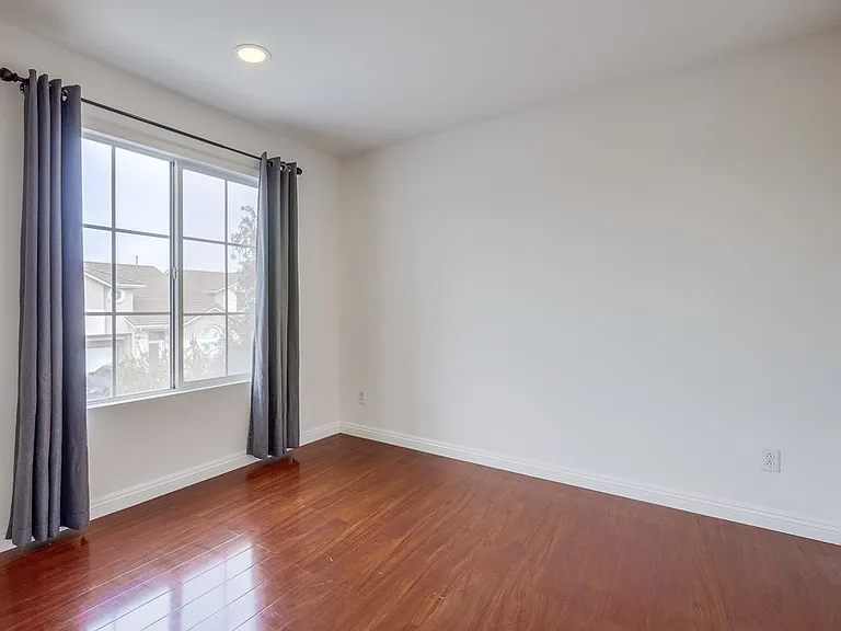 14656 Acacia St — Photo 42