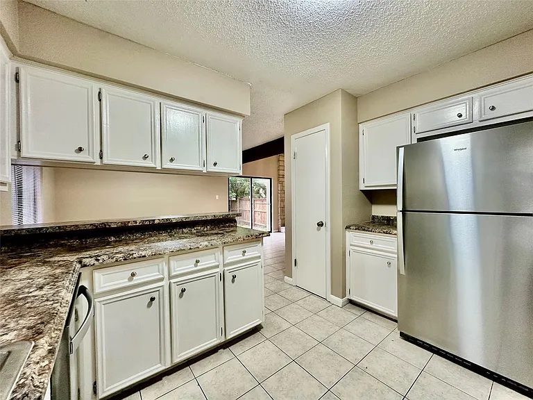 1611 Onion Creek Village Dr #A — Photo 11