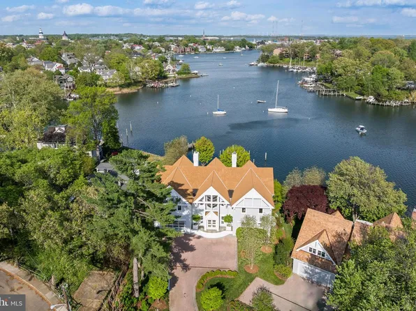 8 Spa View Cir, Annapolis, MD 21401