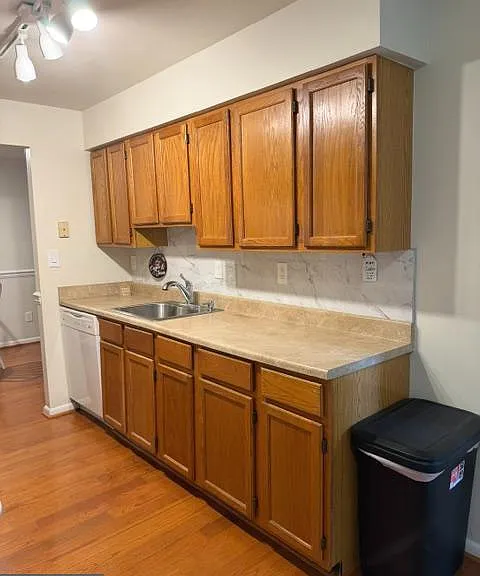 20121 Waterside Dr #102 — Photo 7