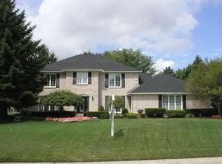 46500 Greenridge Dr, Northville, MI 48167