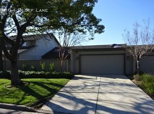 8864 Bluff Ln, Fair Oaks, CA 95628