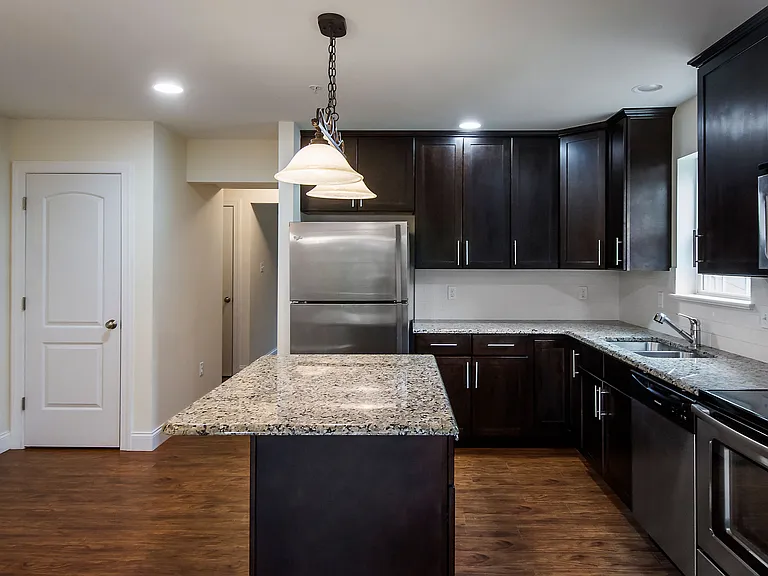 1115 Sunset Rd — Photo 5