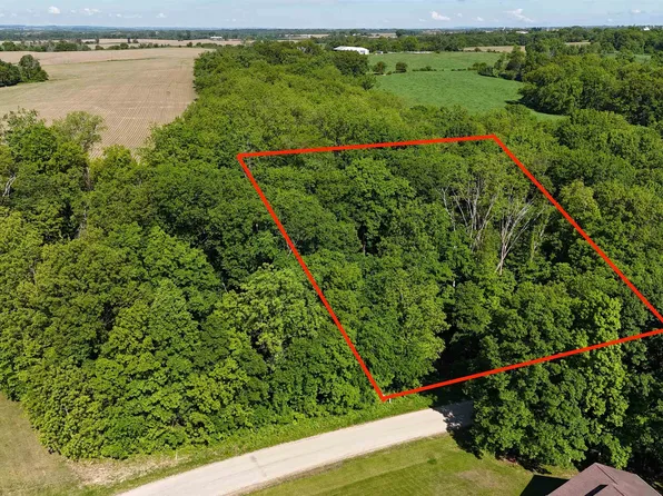 Schooner Dr, Galena, IL 61036