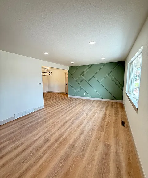 1212 Bowser Dr — Photo 2