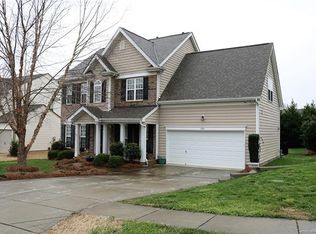 100 Maggie Dr, Mount Holly, NC 28120