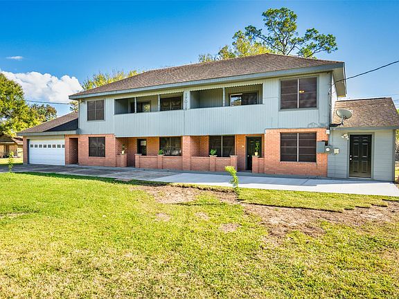 3rd image of 17018B Water Oak Dr