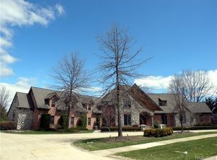 1100 Troon #53, Highland, MI 48357