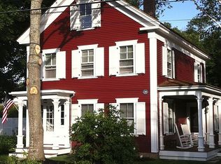 18 Locust St, Falmouth, MA 02540