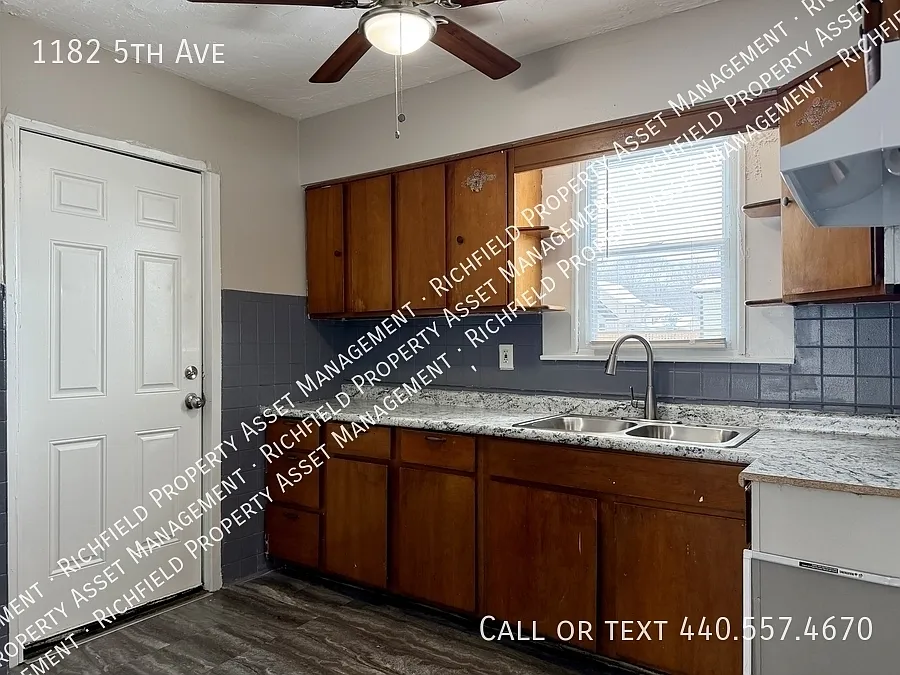 1182 5th Avenue — Photo 3