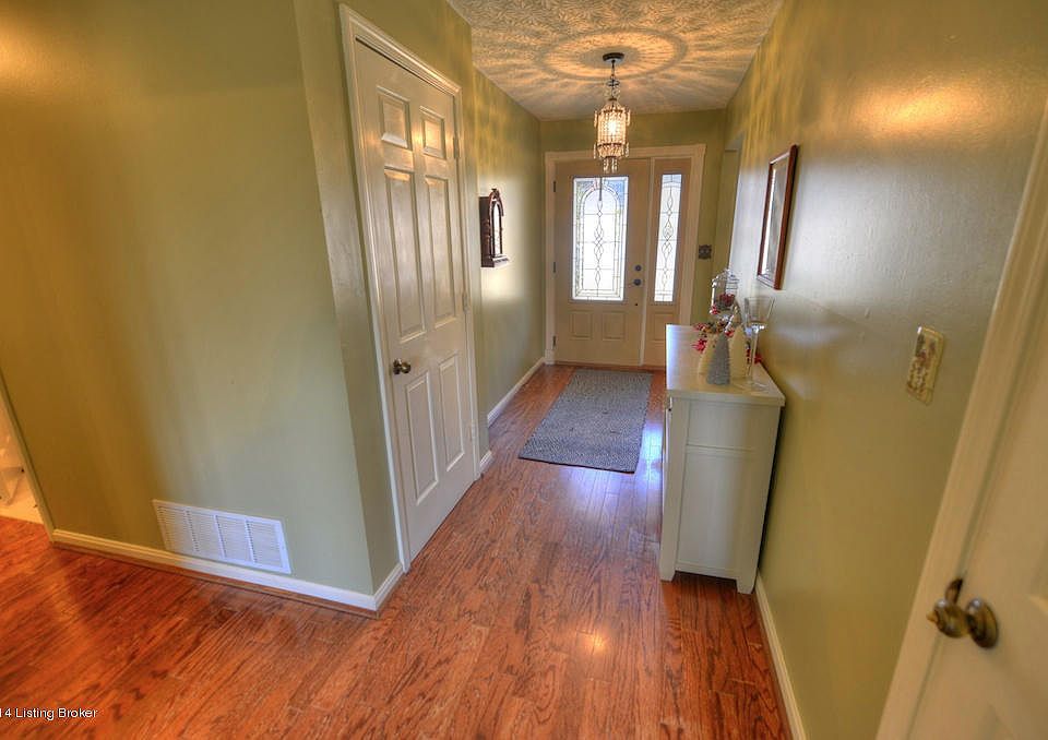 1st image of 2912 Windsor Forest Dr