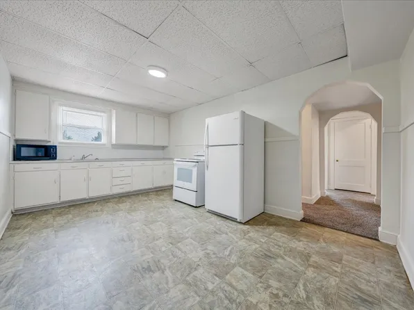 915 9th St SE #1, Roanoke, VA 24013