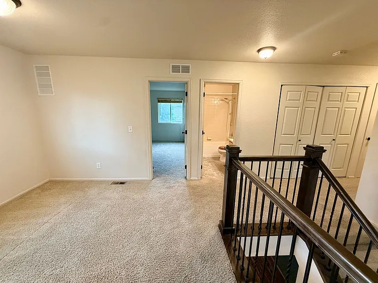 2045 Prairie Hill Dr — Photo 30