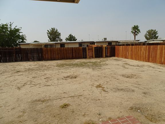 4th image of 437 Oasis Dr