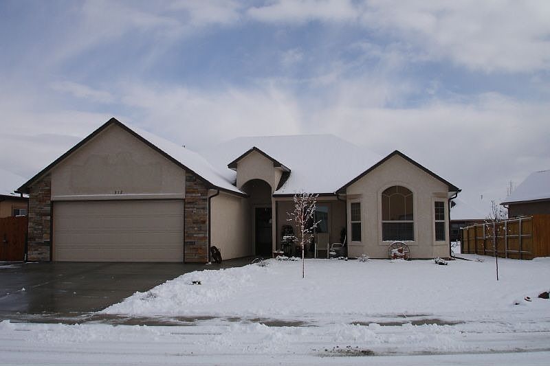 312 Arches Dr.