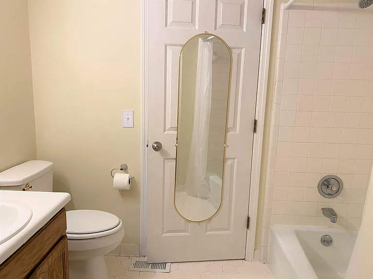 20 White Dogwood Rd #F — Photo 15