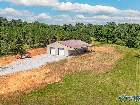 3rd image of 3580 Fairview Rd
