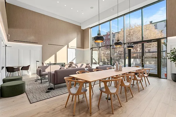 Rented by Vertical Real Estate LLC | media 16