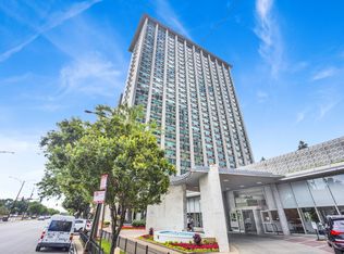 3600 N Lake Shore Dr APT 608, Chicago, IL 60613
