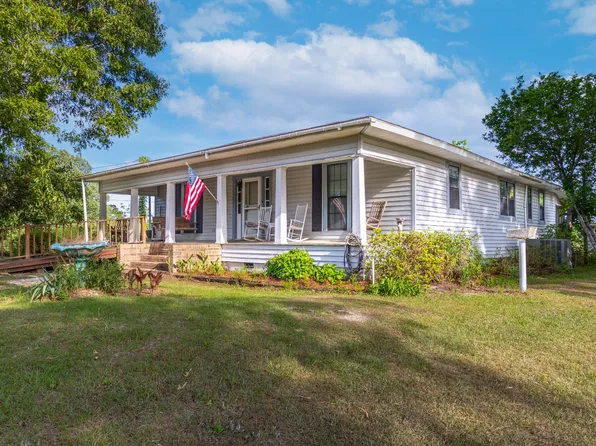 1683 W Mill St, Georgiana, AL 36033