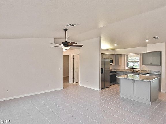 5th image of 1139 SE 19th Ln