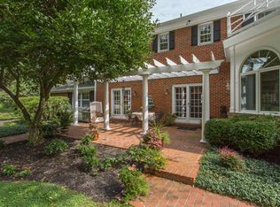 12220 Thoroughbred Rd, Oak Hill, VA 20171