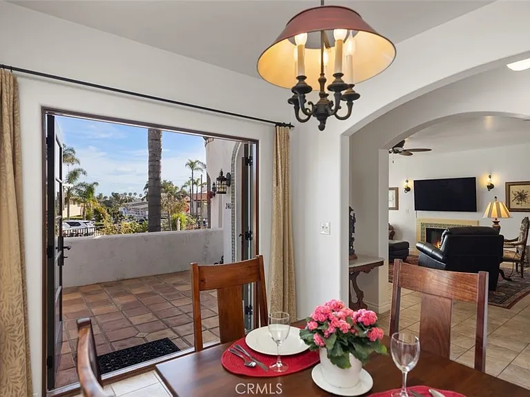 240 Avenida Rosa #B — Photo 13
