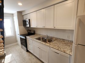 7206 Cypress Dr, Fort Myers, FL