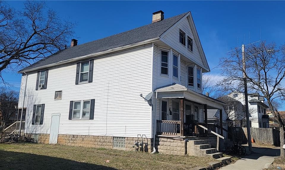 1st image of 453 Brightwood Ave