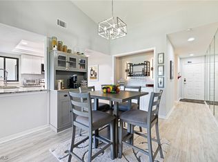 5805 Trailwinds Dr APT 326, Fort Myers, FL 33907