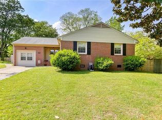777 Selkirk Dr, Newport News, VA 23602