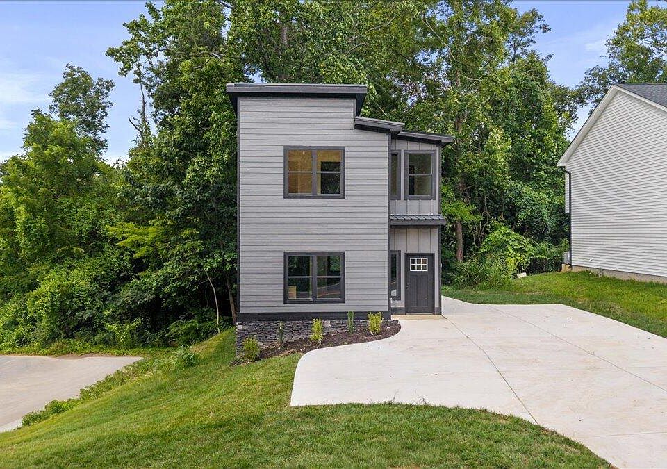 1st image of 3008 Henderson Ave NW