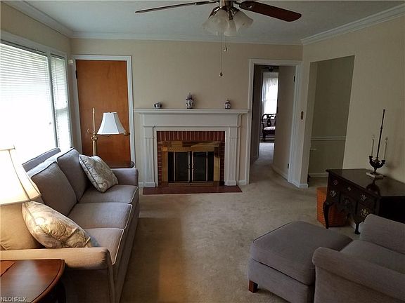 2nd image of 2557 N Haven Blvd
