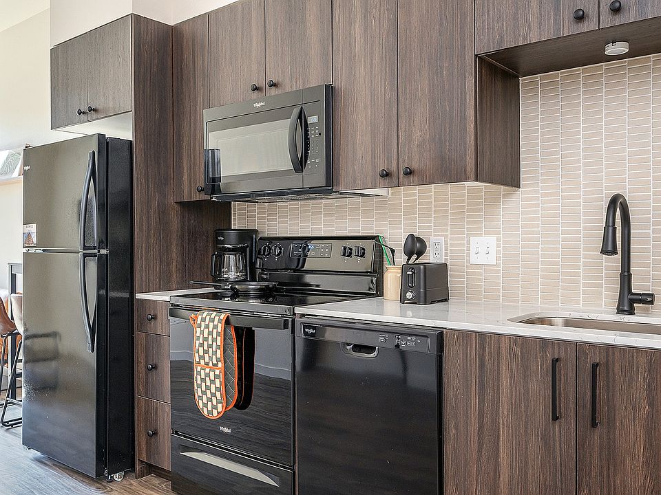 Fully Furnished One-Bedroom, One-Bathroom Floor Plan