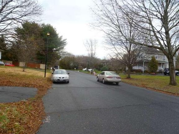 4th image of 5 Fairway Dr