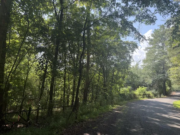 958 County Road 4, Calhoun, TN 37309
