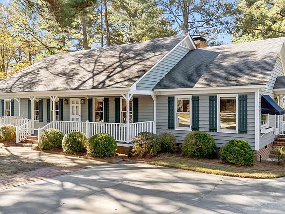 2nd image of 2313 Foxcroft Road NW