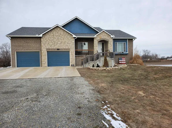 618 Chukker Ln, Haysville, KS 67060